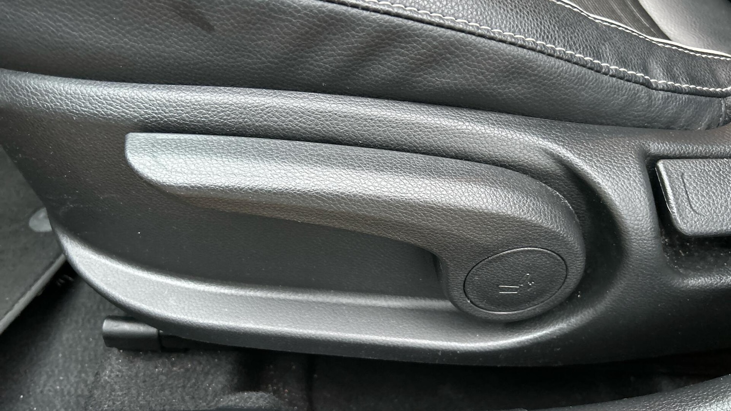 Used Kia Stonic 2024 for sale - 77671610: Photo 19