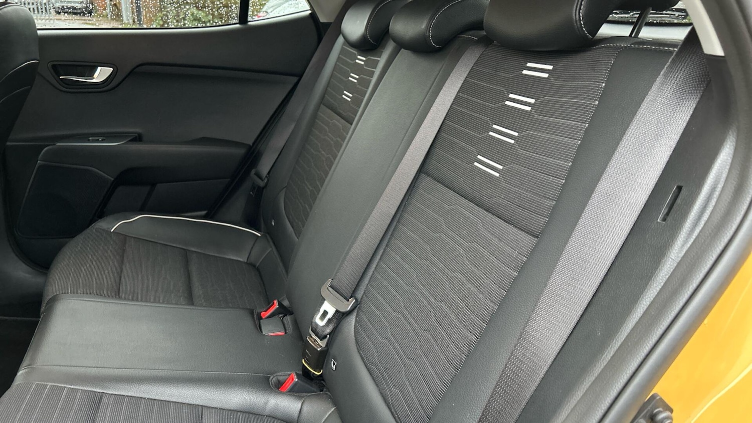 Used Kia Stonic 2024 for sale - 77671610: Photo 21