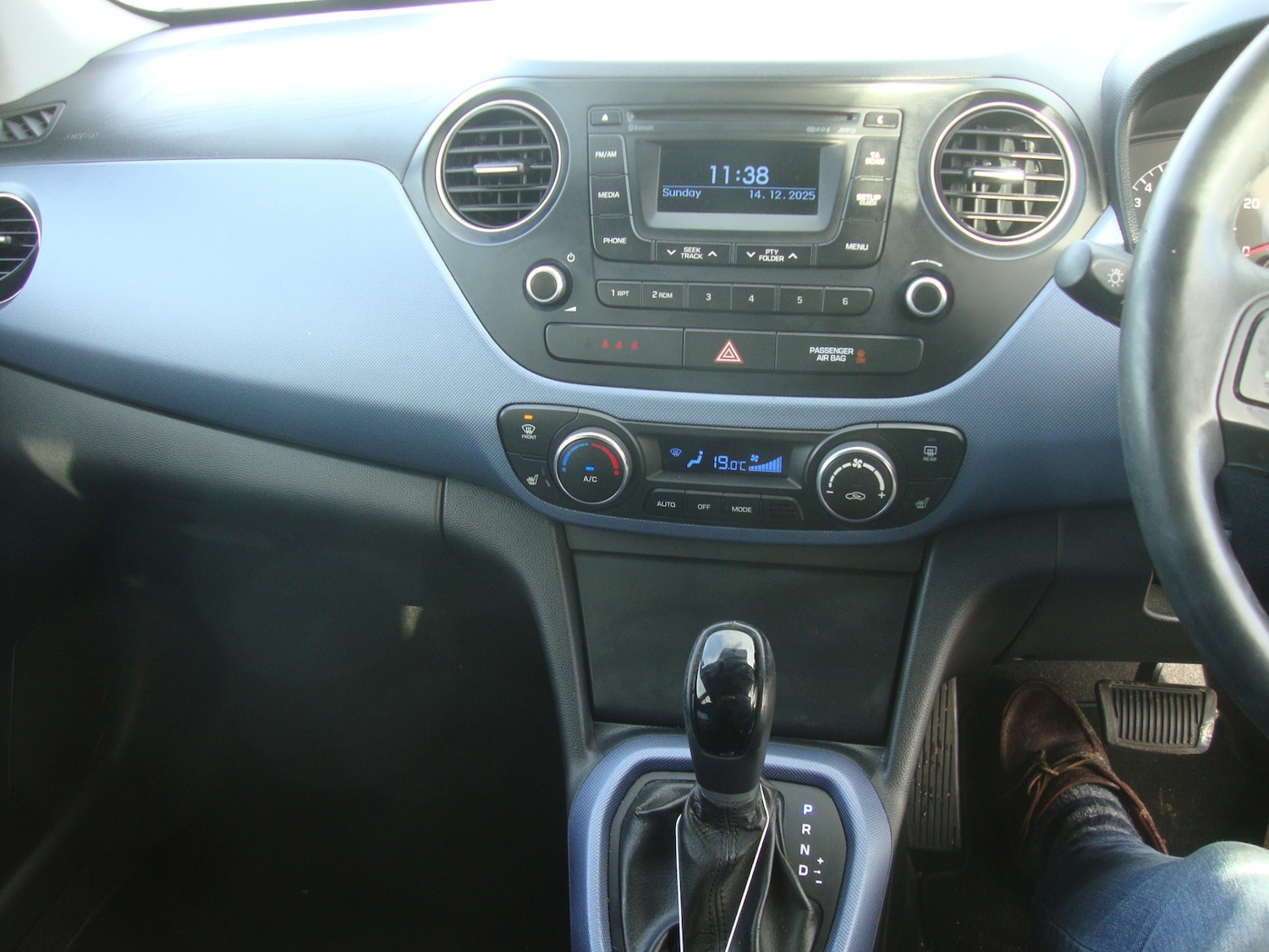 Used Hyundai i10 2015 for sale - 76940517: Photo 16