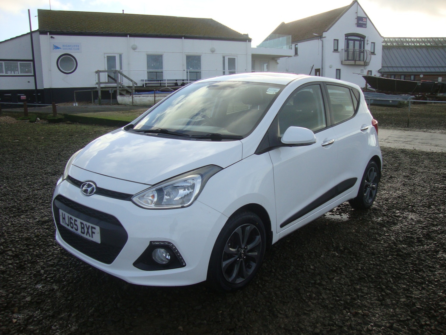 Used Hyundai i10 2015 for sale - 76940517: Photo 8