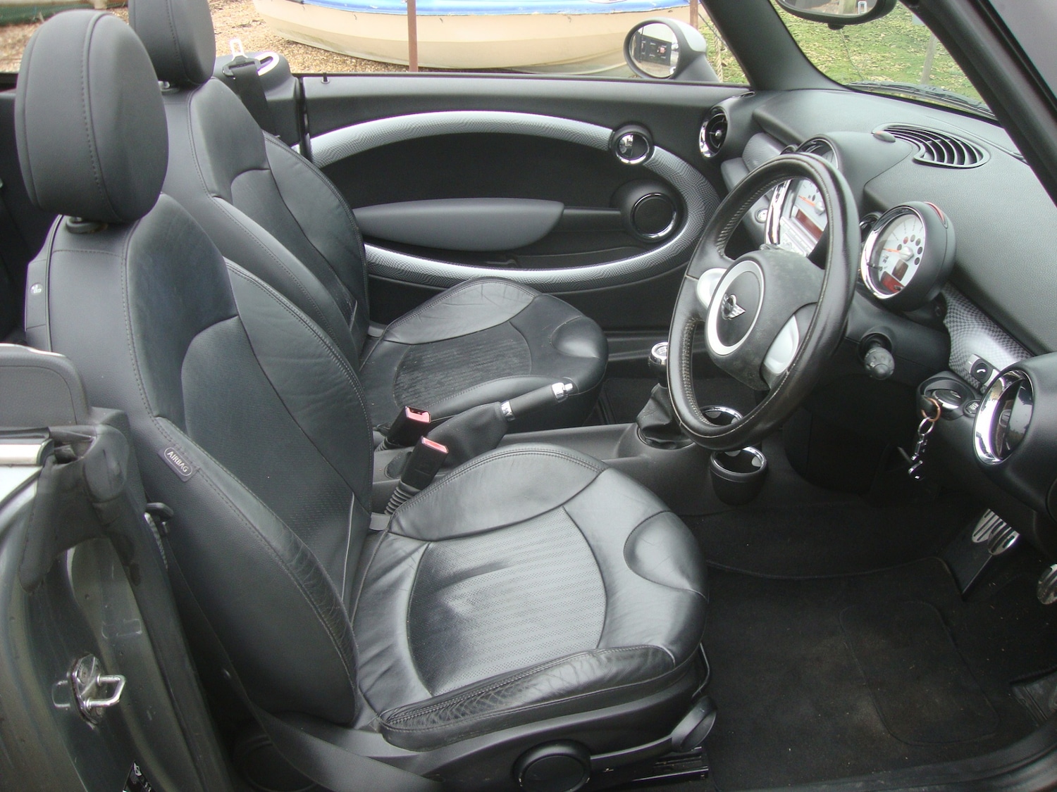 Used MINI Convertible 2009 for sale - 77797289: Photo 14