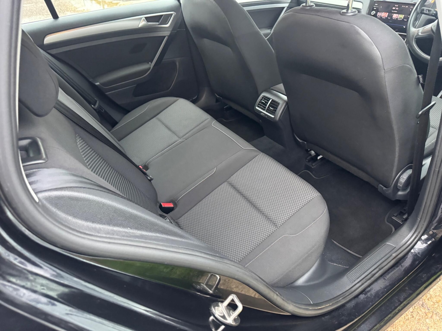 Used Volkswagen Golf for sale - 77807850: Photo 15