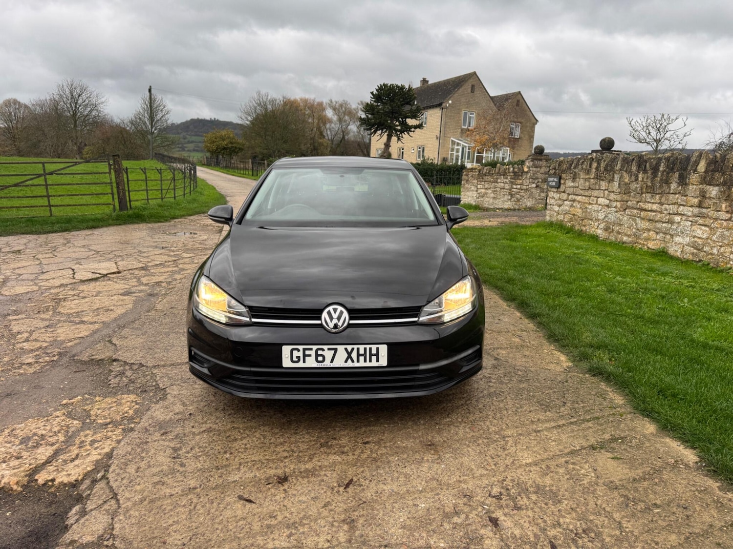 Used Volkswagen Golf for sale - 77807850: Photo 2