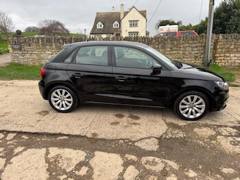 Used Audi A1 2013 for sale - 77807701: Photo