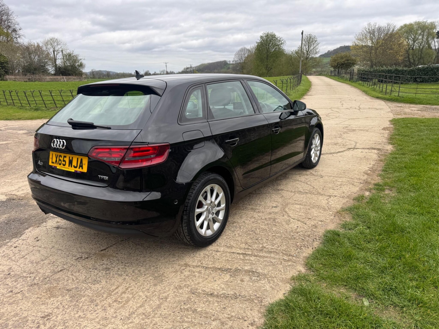 Used Audi A3 2015 for sale - 78099917: Photo 8