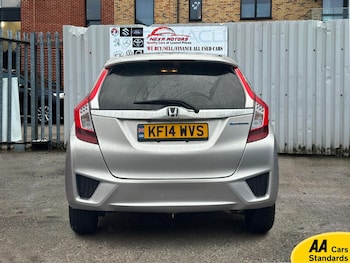 Used Honda Jazz 2014 for sale - 77456748: Photo