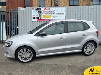Used Volkswagen Polo 2014 for sale - 77456719: Photo