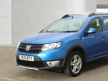 Used Dacia Sandero Stepway 2015 for sale - 79649710: Photo