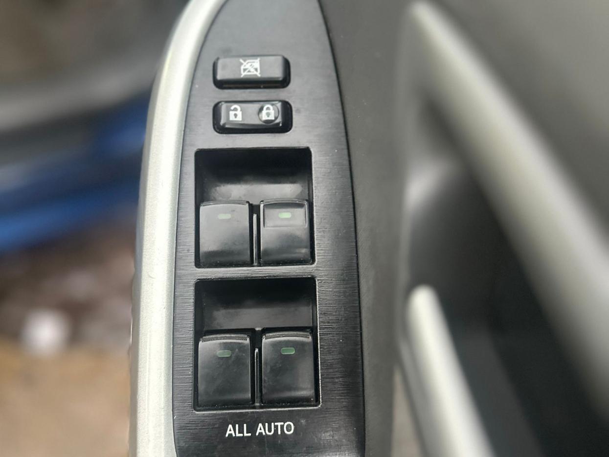 Used Toyota Prius 2011 for sale - 77456727: Photo 13