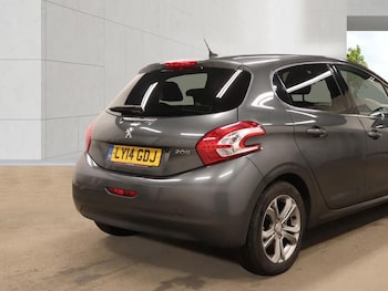 Used Peugeot 208 2014 for sale - 78627841: Photo