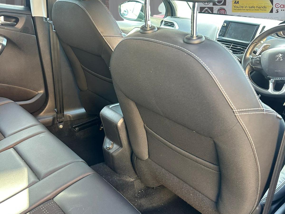 Used Peugeot 2008 2015 for sale - 78166421: Photo 12