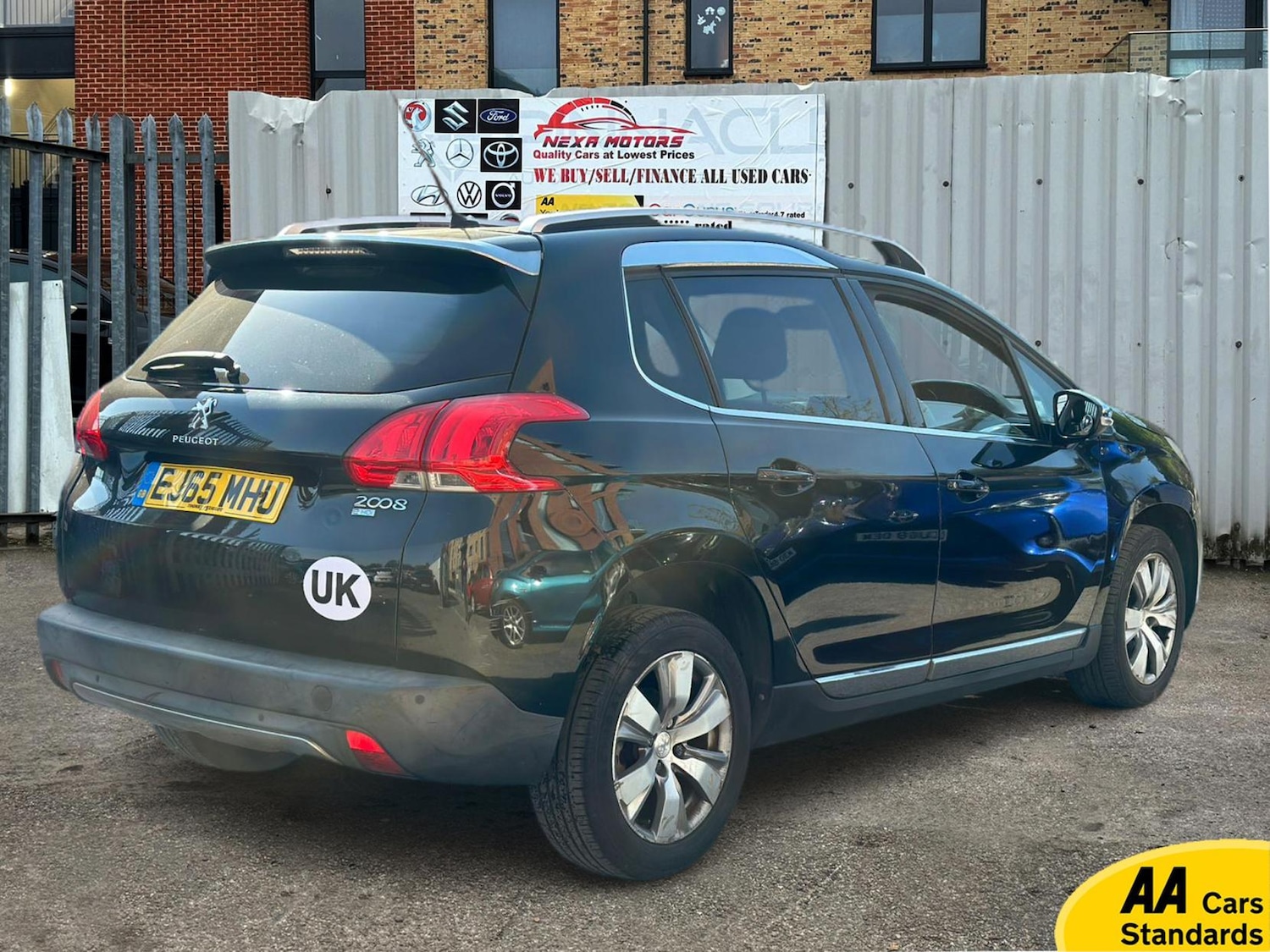 Used Peugeot 2008 2015 for sale - 78166421: Photo 4