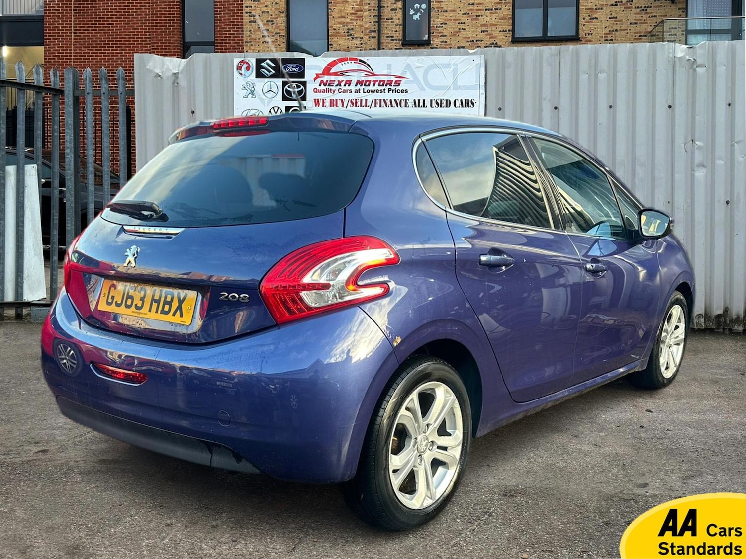 Used Peugeot 208 2013 for sale - 77456726: Photo 12