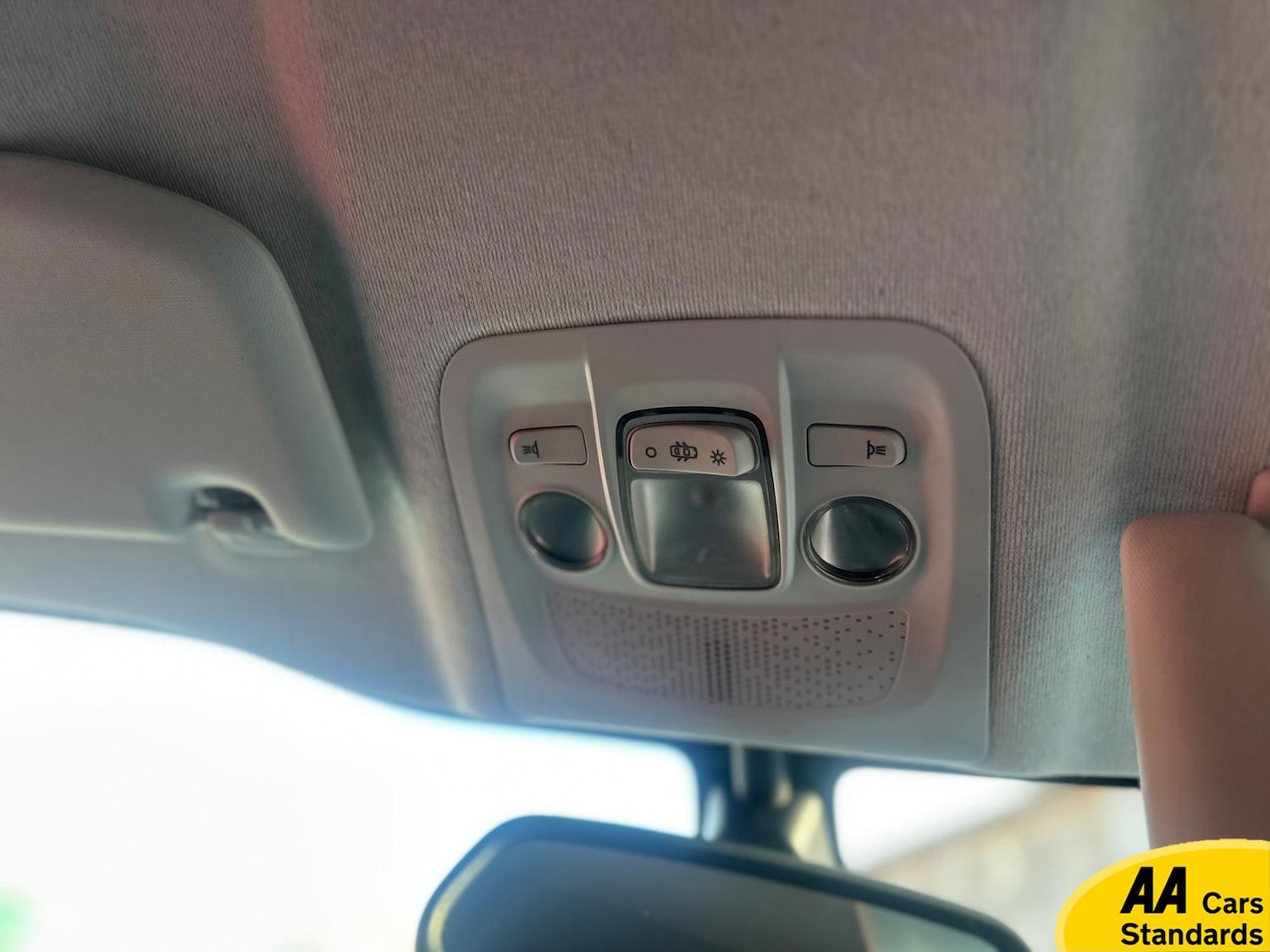 Used Peugeot 208 2013 for sale - 77456726: Photo 16