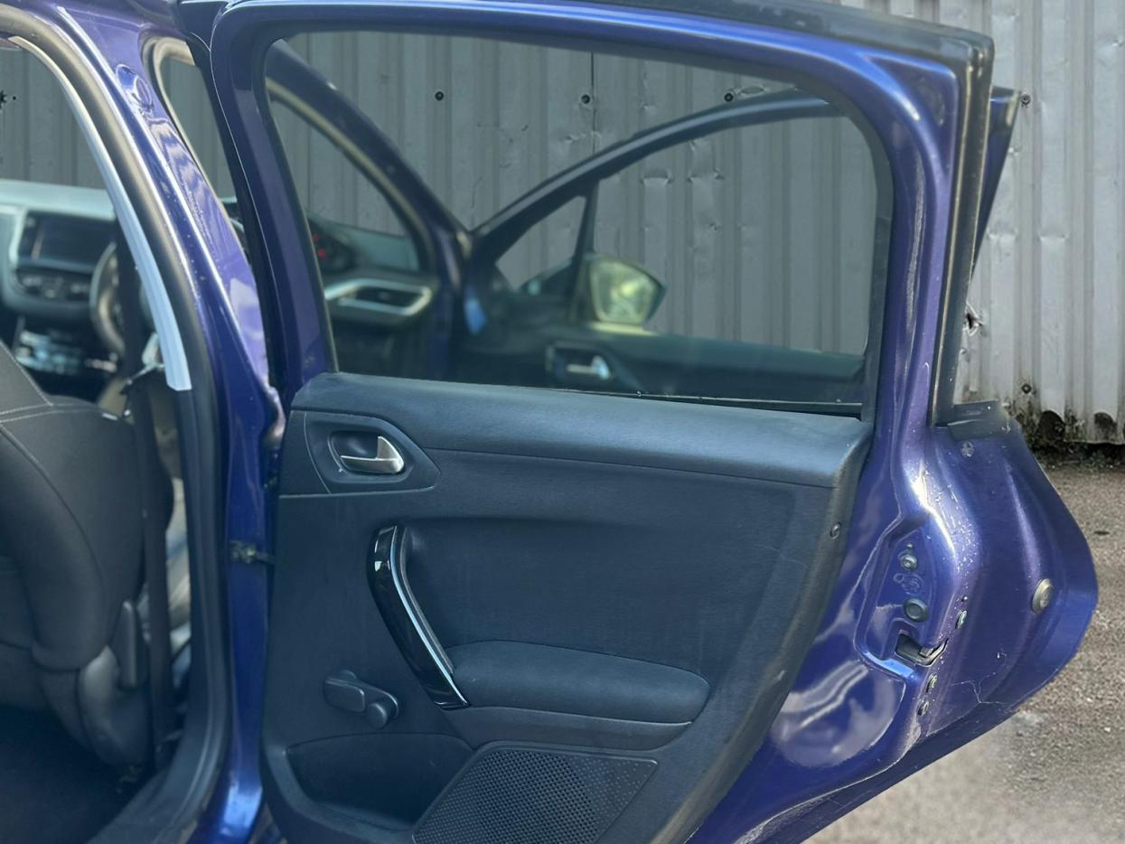 Used Peugeot 208 2013 for sale - 77456726: Photo 19