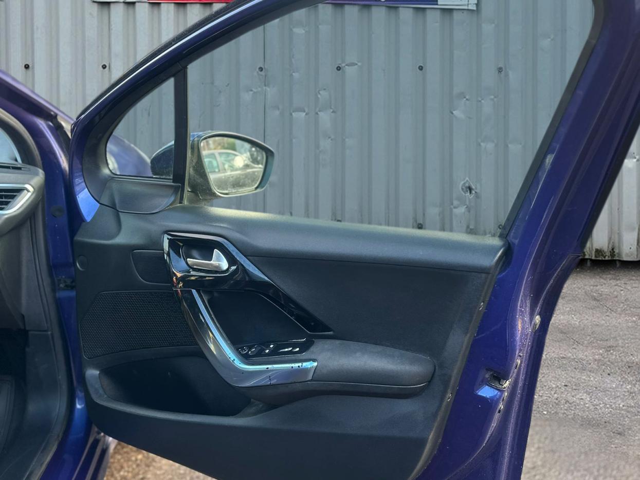 Used Peugeot 208 2013 for sale - 77456726: Photo 29