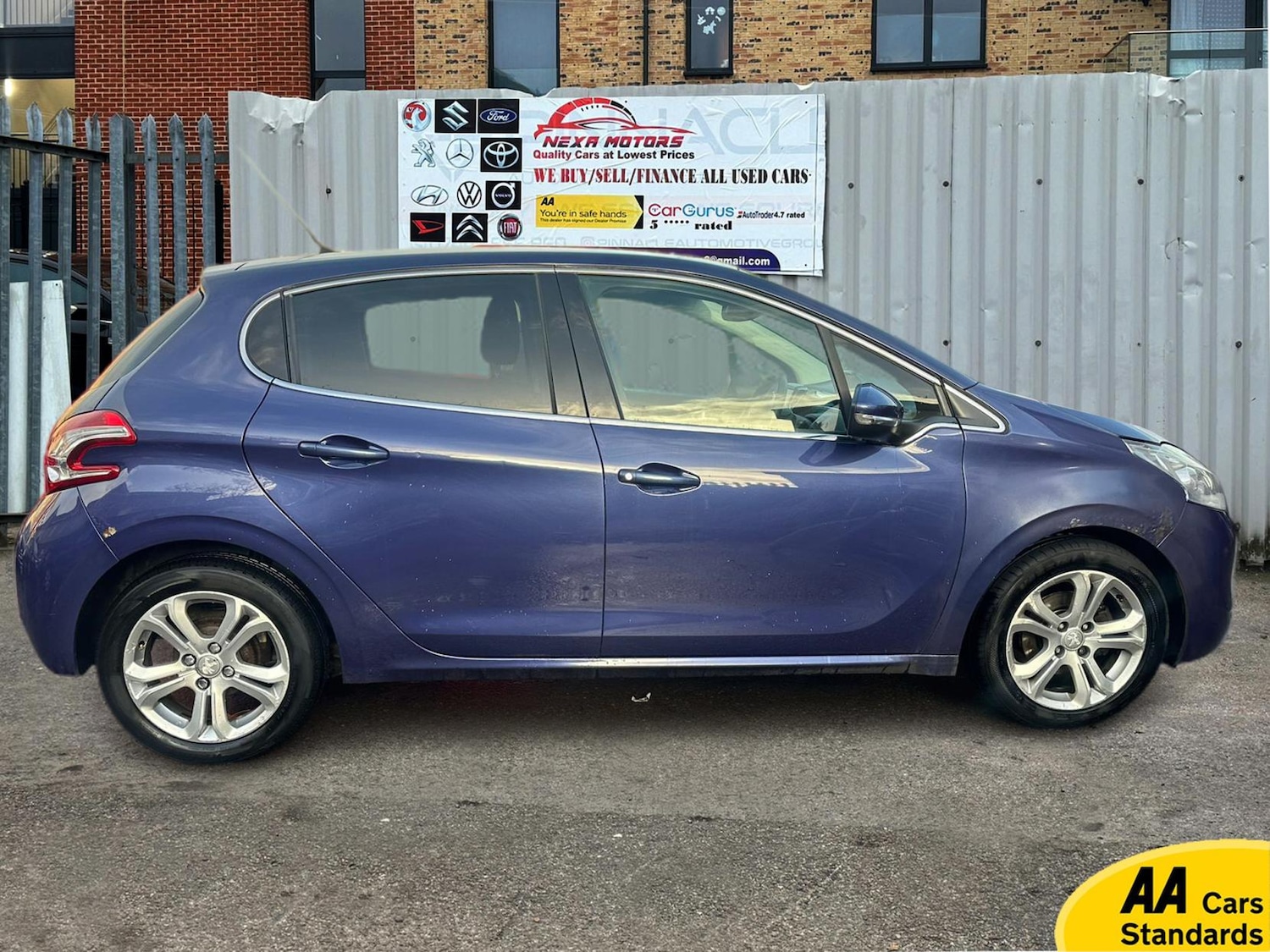 Used Peugeot 208 2013 for sale - 77456726: Photo 4