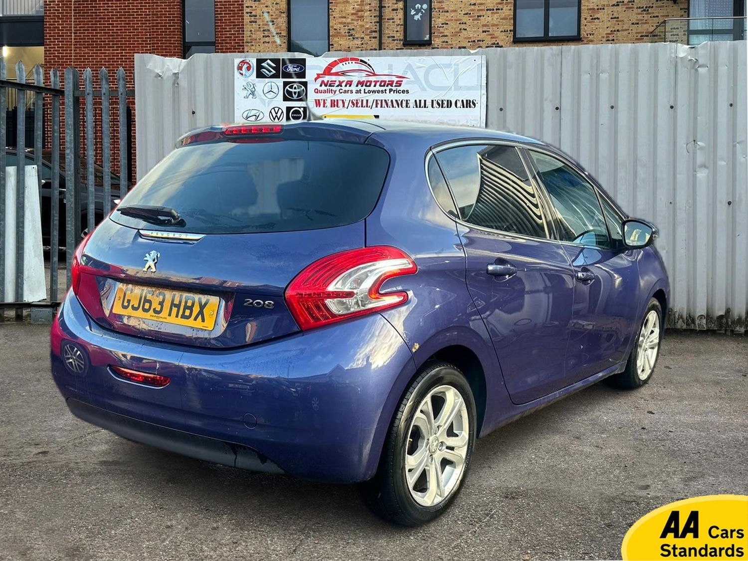 Used Peugeot 208 2013 for sale - 77456726: Photo 8