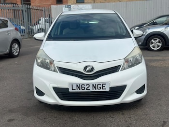 Used Toyota Vitz 2012 for sale - 79436575: Photo