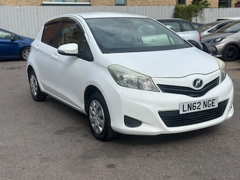 Used Toyota Vitz 2012 for sale - 79436575: Photo