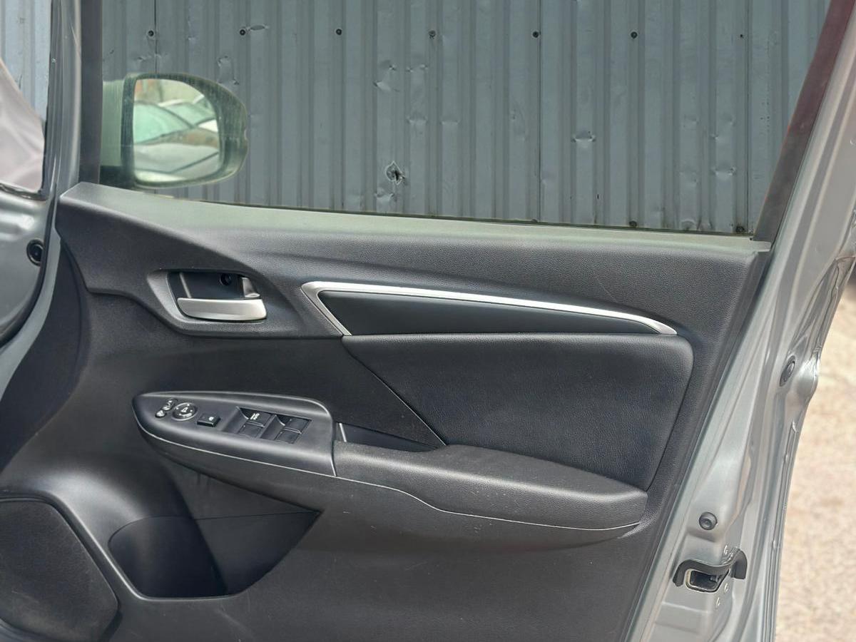 Used Honda Jazz 2015 for sale - 77556938: Photo 26