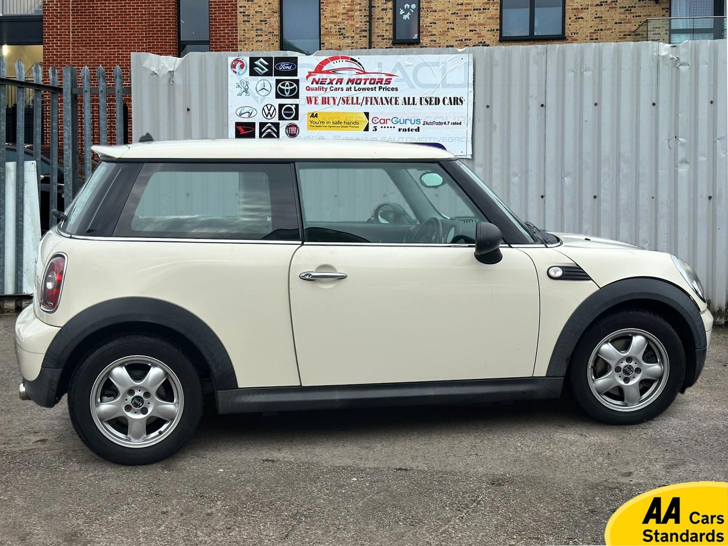 Used MINI Hatch 2009 for sale - 77456708: Photo 5