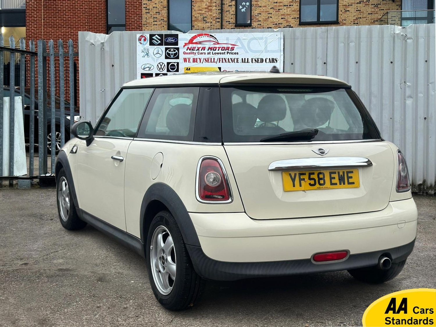 Used MINI Hatch 2009 for sale - 77456708: Photo 8