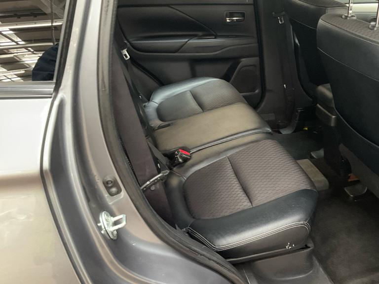 Used Mitsubishi Outlander 2014 for sale - 77456724: Photo 7