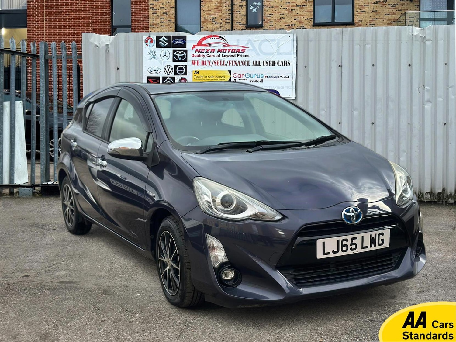 Used Toyota Yaris for sale - 77918173: Photo 3