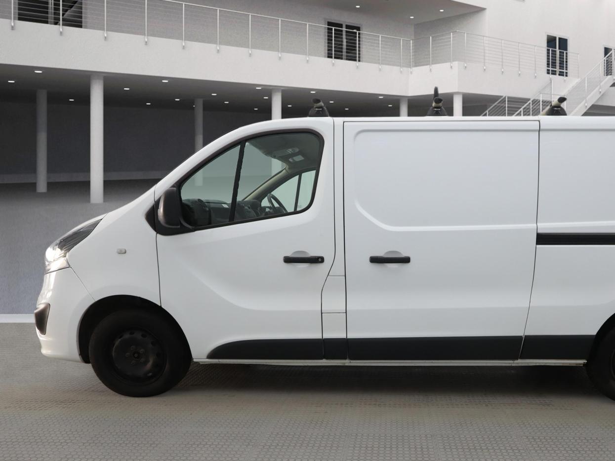 Used Vauxhall Vivaro 2018 for sale - 77456733: Photo 6
