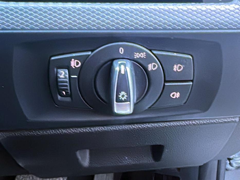 Used BMW 3 Series 2010 for sale - 77456745: Photo 8