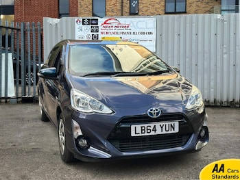 Used Toyota Aqua 2026 for sale - 78299038: Photo