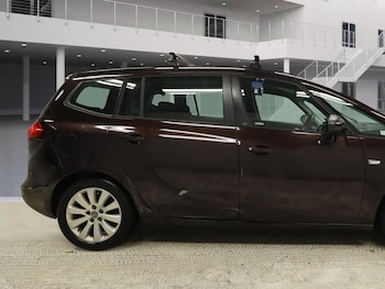 Used Vauxhall Zafira Tourer 2016 for sale - 77630930: Photo