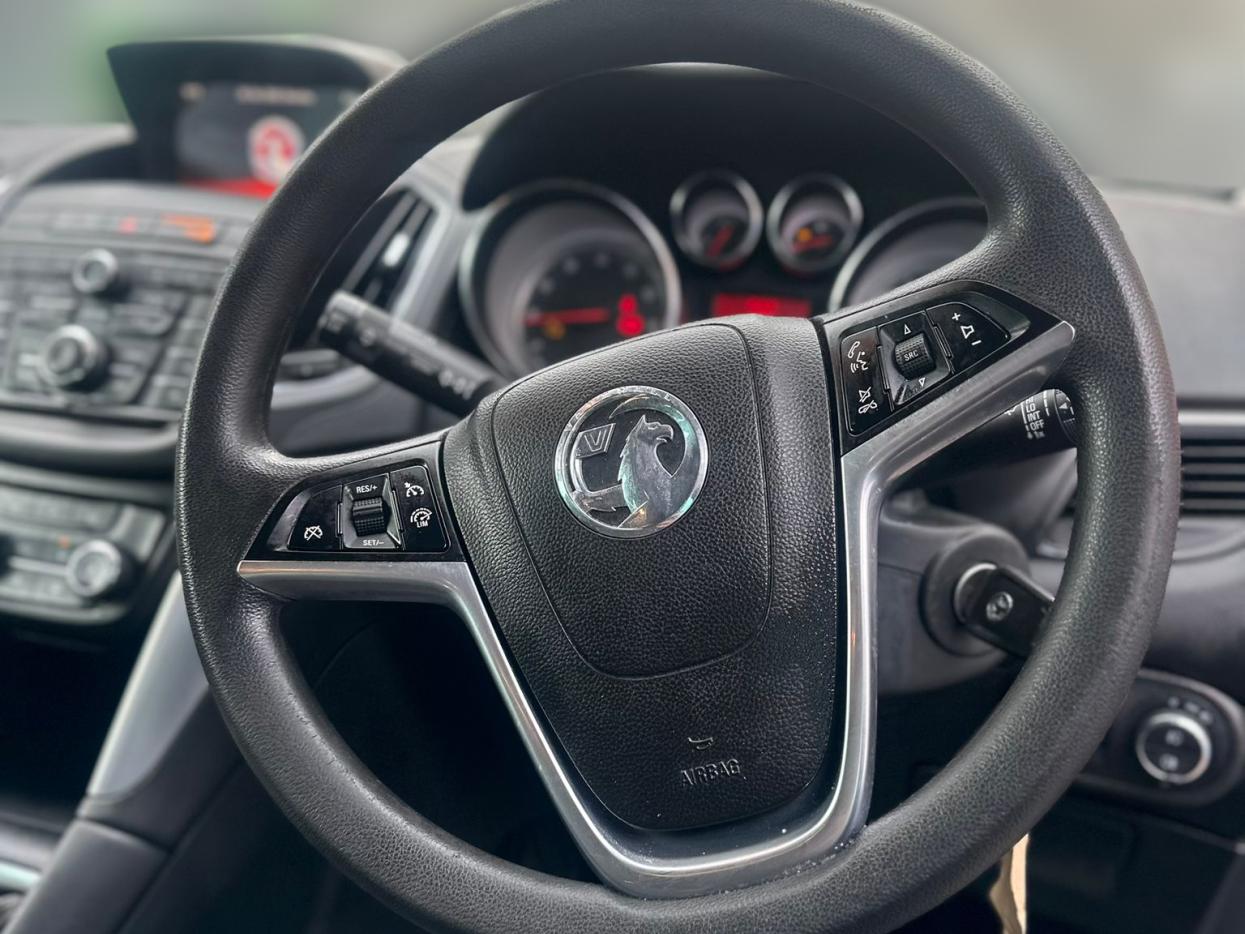 Used Vauxhall Zafira 2015 for sale - 77456710: Photo 23