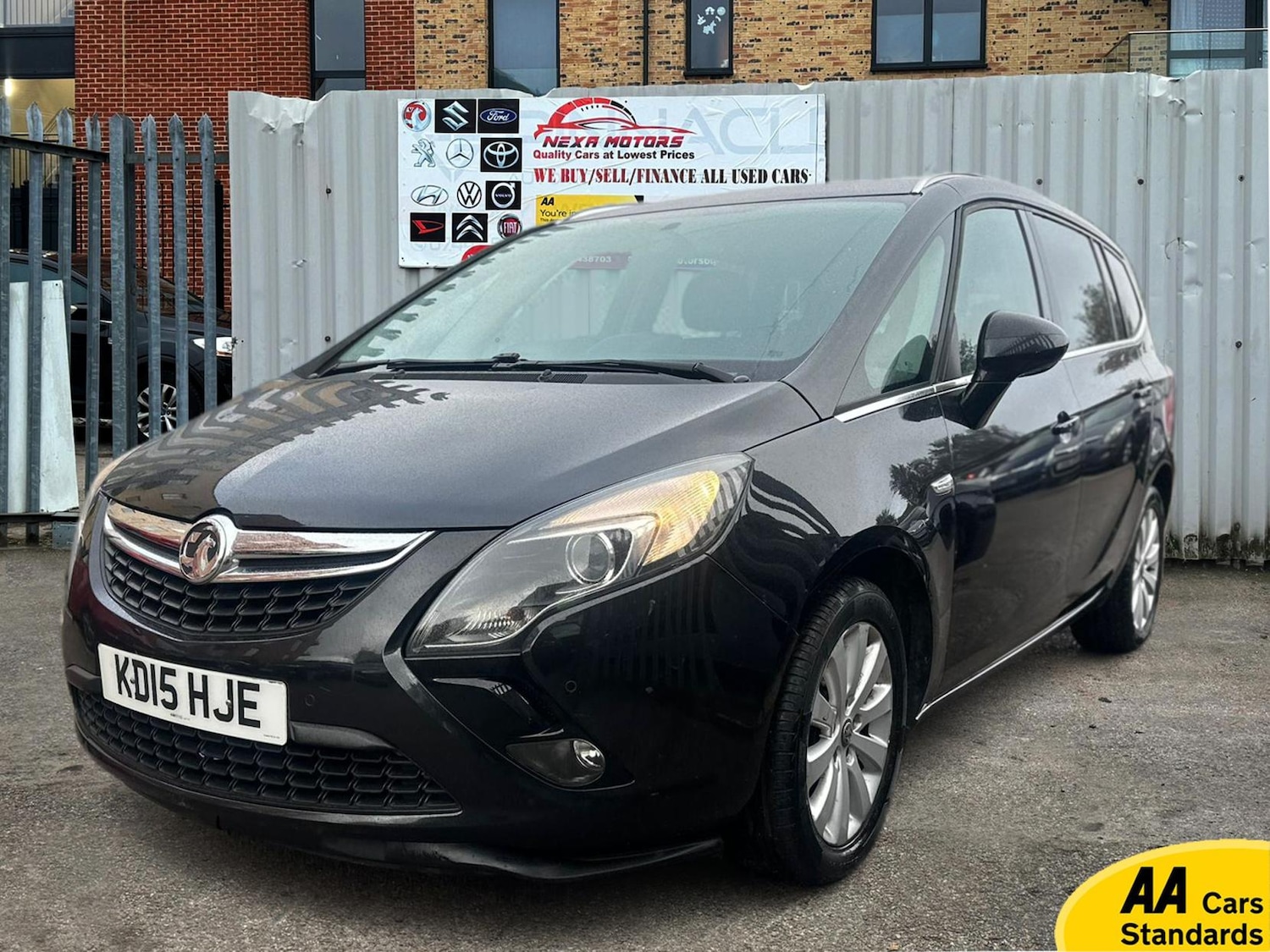 Used Vauxhall Zafira 2015 for sale - 77456710: Photo 4