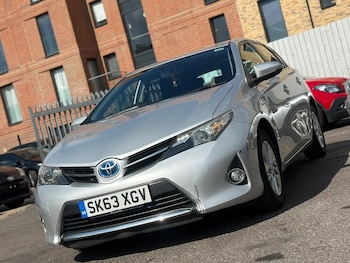 Used Toyota Auris 2013 for sale - 79417501: Photo