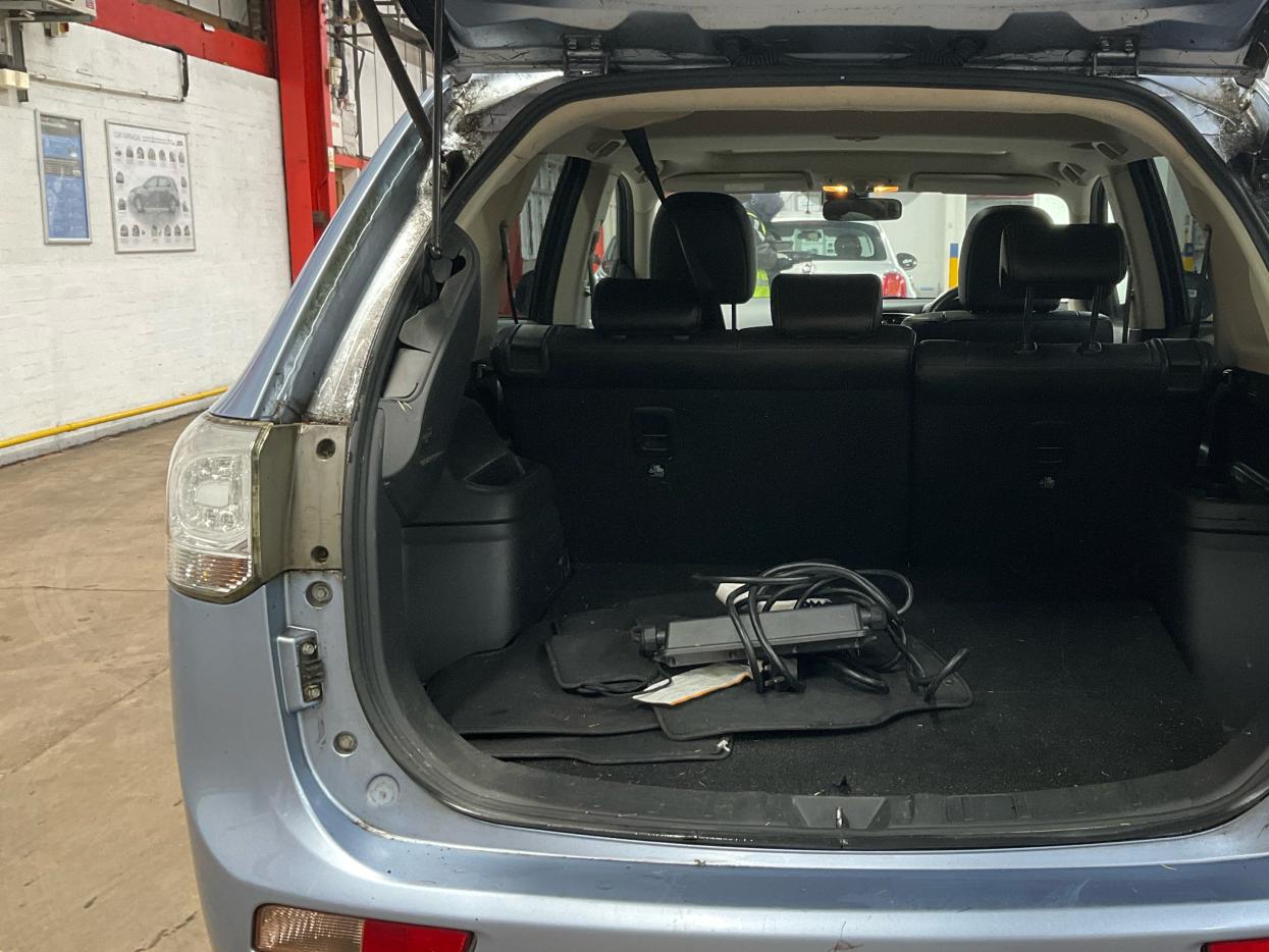 Used Mitsubishi Outlander 2014 for sale - 77456740: Photo 8