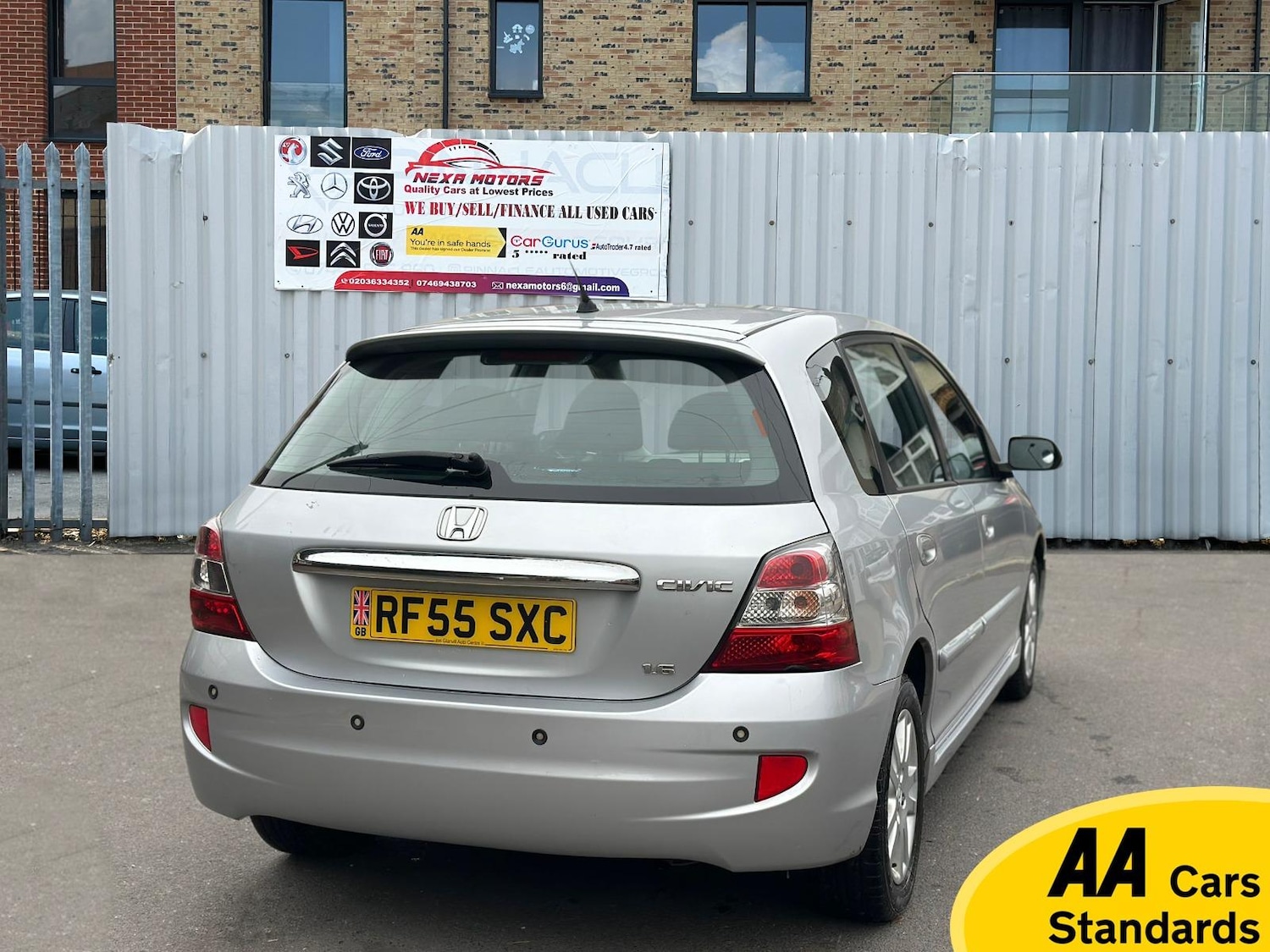 Used Honda Civic 2005 for sale - 77456675: Photo 5