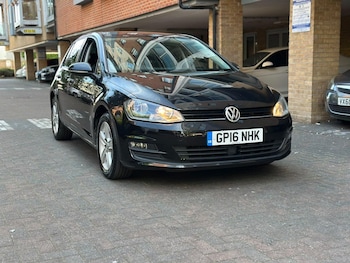 Used Volkswagen Golf 2016 for sale - 79467732: Photo