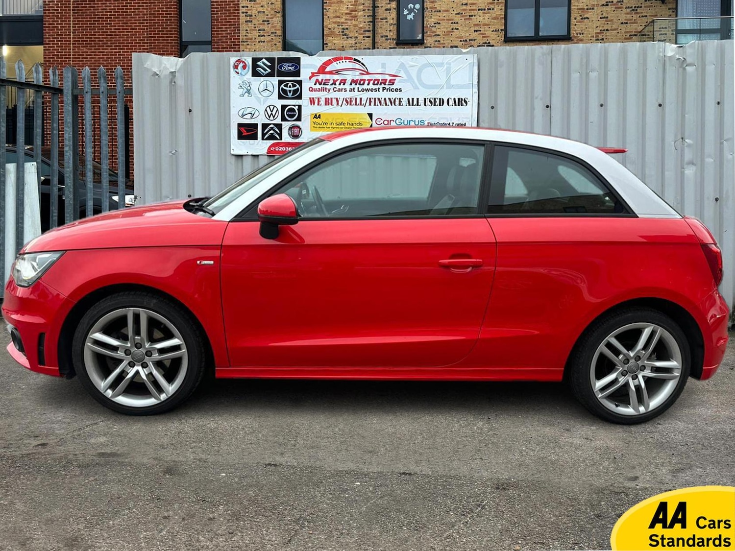 Used Audi A1 2011 for sale - 77456711: Photo 3