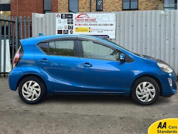 Used Toyota Aqua 2015 for sale - 78386997: Photo