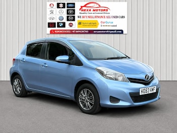 Used Toyota Yaris 2013 for sale - 79240283: Photo