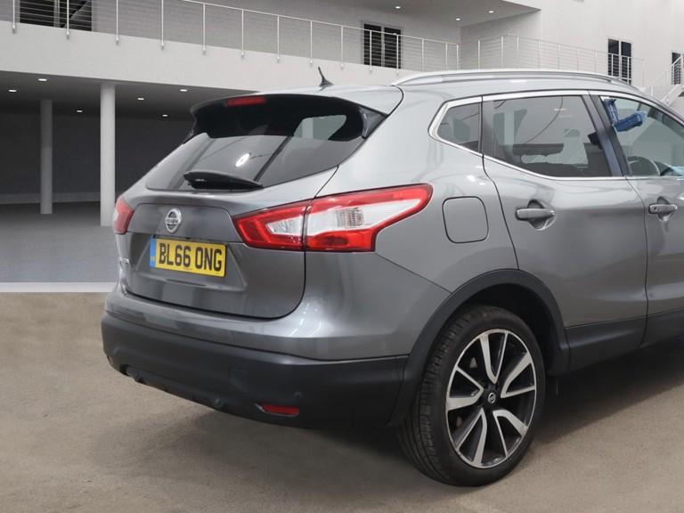 Used Nissan Qashqai 2016 for sale - 77456704: Photo 4