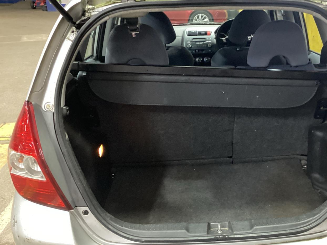 Used Honda Jazz 2003 for sale - 77456746: Photo 5