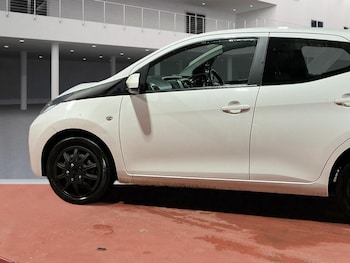 Used Toyota AYGO 2018 for sale - 77619390: Photo