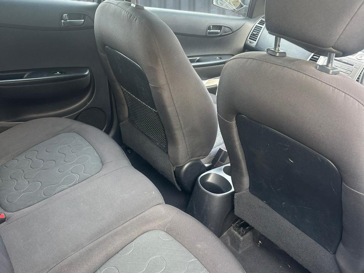 Used Hyundai i20 2010 for sale - 77456716: Photo 20