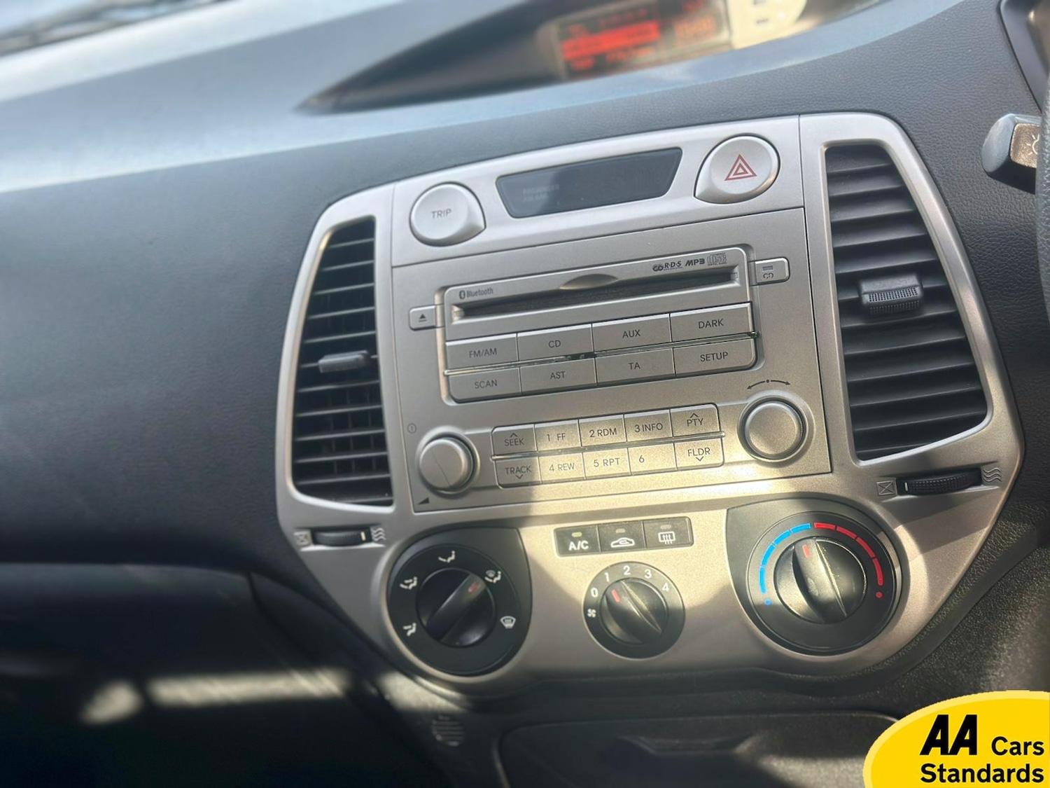 Used Hyundai i20 2010 for sale - 77456716: Photo 33