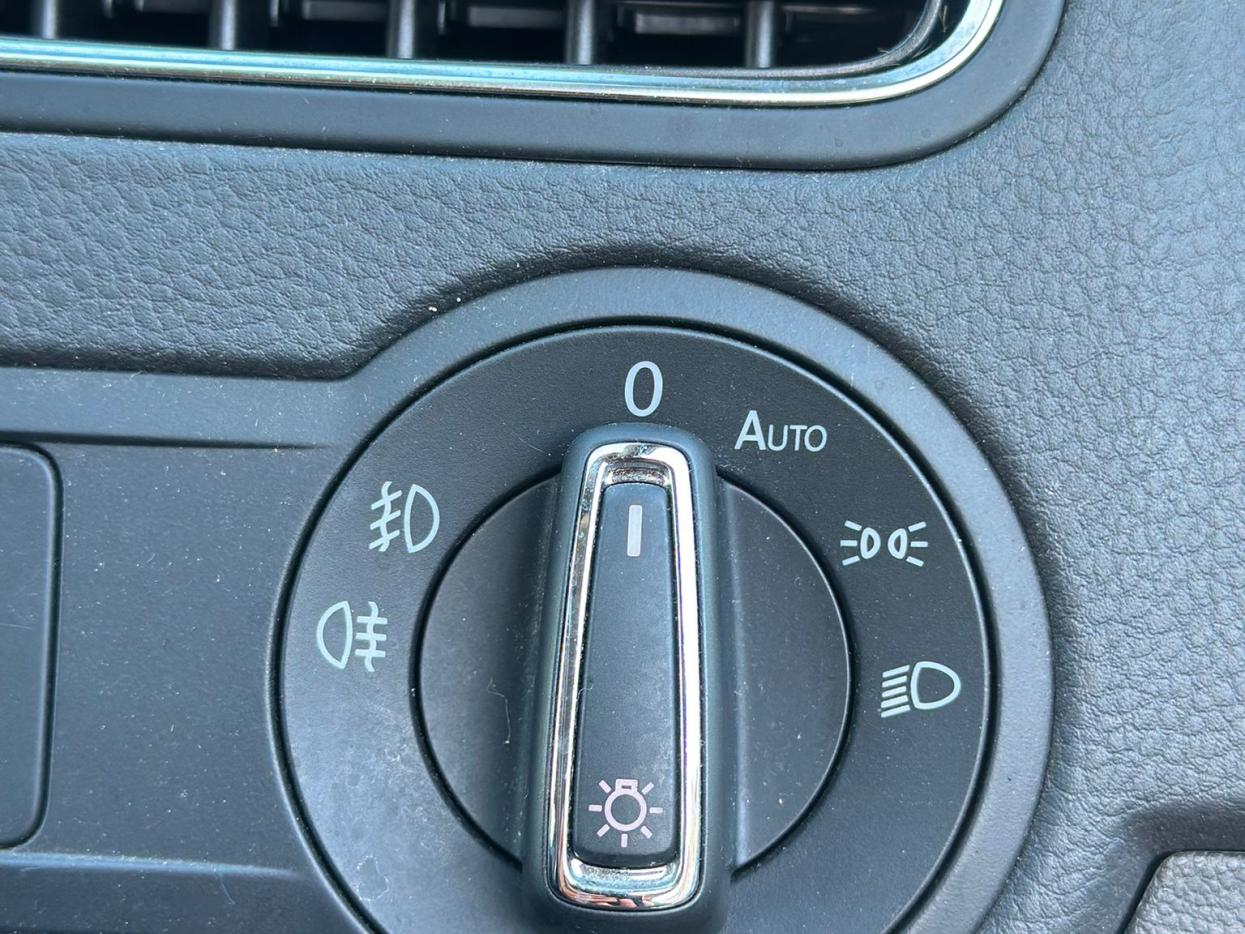 Used Volkswagen Polo 2015 for sale - 78060573: Photo 25