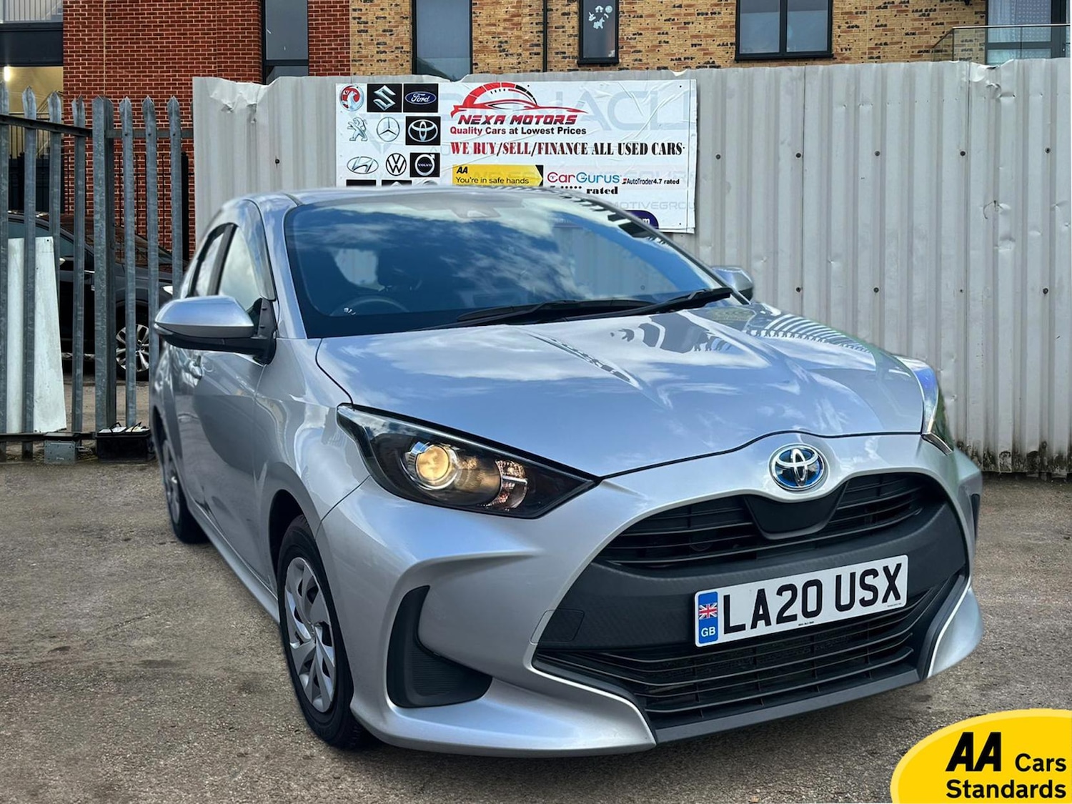 Used Toyota Yaris for sale - 77837374: Photo 4