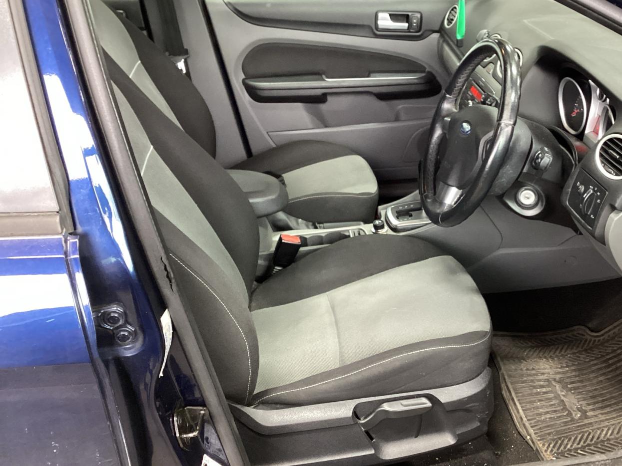 Used Ford Focus 2010 for sale - 78085651: Photo 4